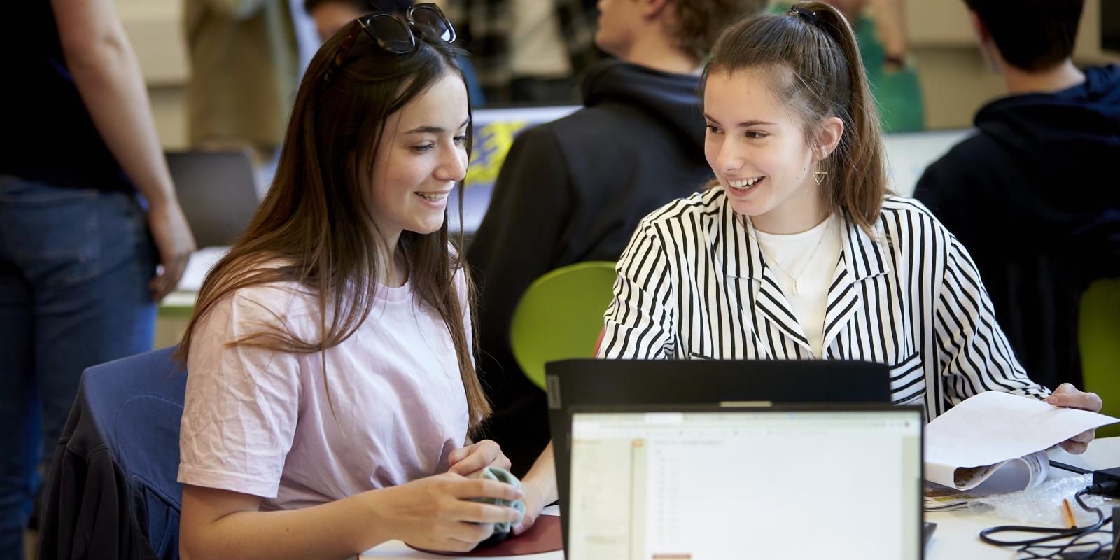 Header page actions femmes