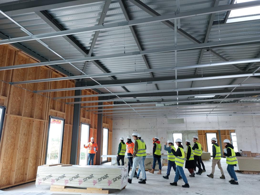 Visite du chantier de l'extension du campus de Troyes par les étudiants de la majeure Ingénierie & Architecture durable