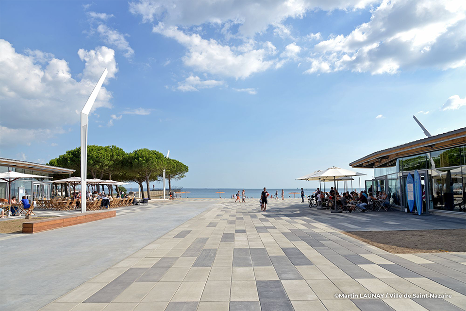 ®Ville de Saint-Nazaire, vue de la place du commando